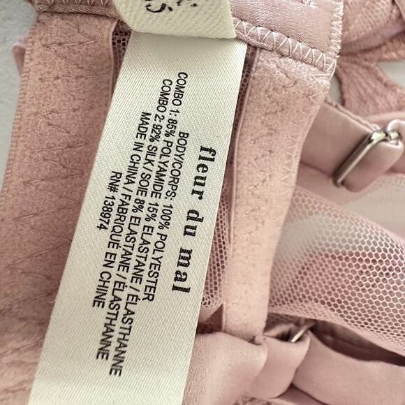 Elegant Pink Lace Lily Bra - Picture 8 of 9